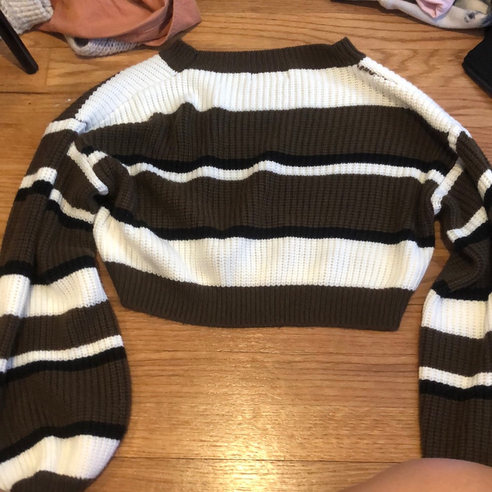 shein crop top sweater!!